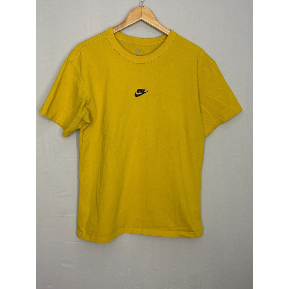 Nike Premium Essentials Sustainable T-Shirt Mens Yellow Logo Loose Fit Small
